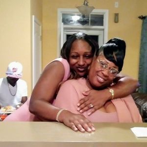 Meet your Posher, Lorraine